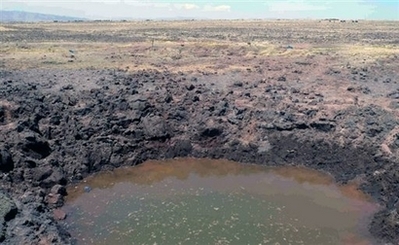 Krater po uderzeniu meteorytu w Peru